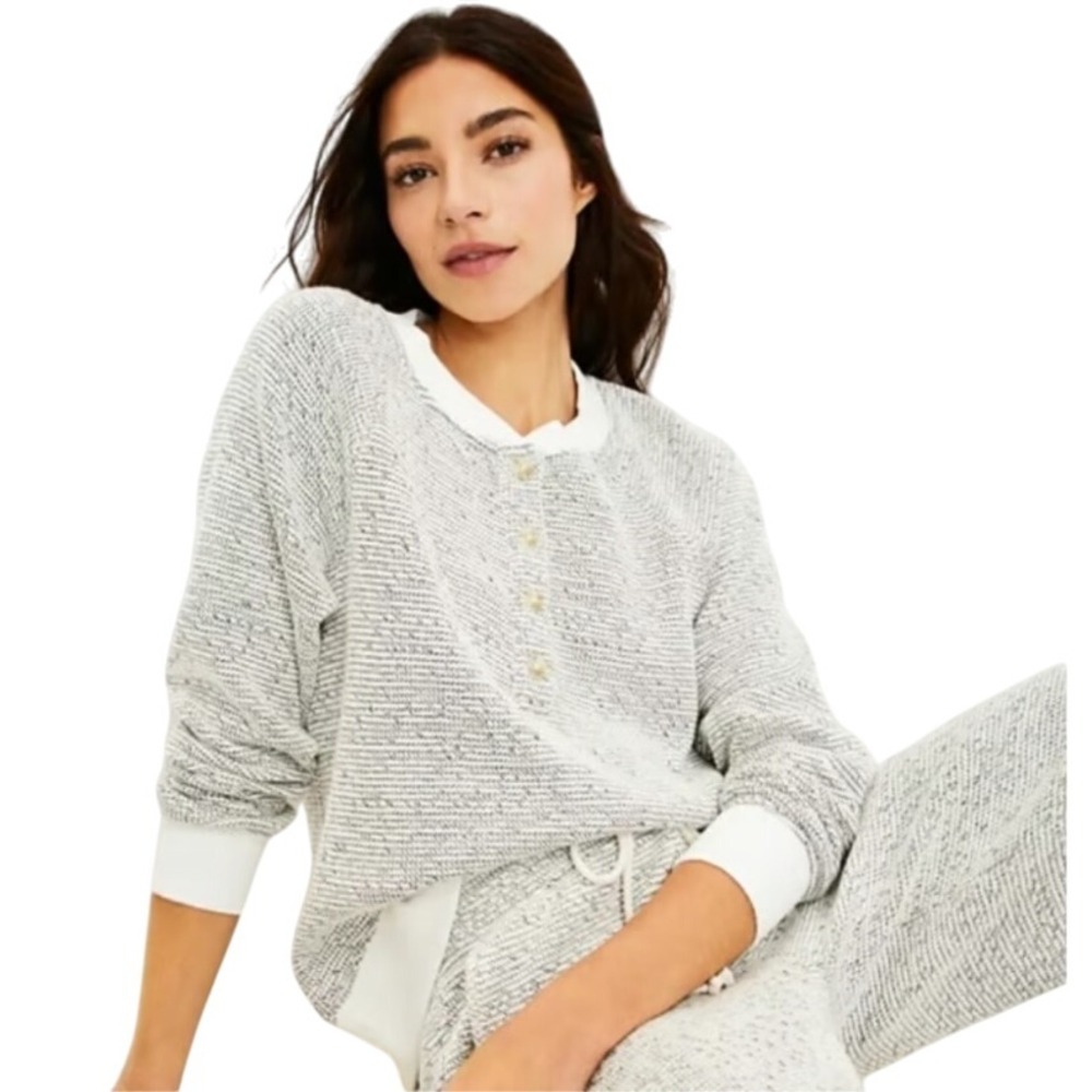 Lou & Grey XS Button Henley Sweatshirt Lounge Gray White Textured Pullover‎ Top